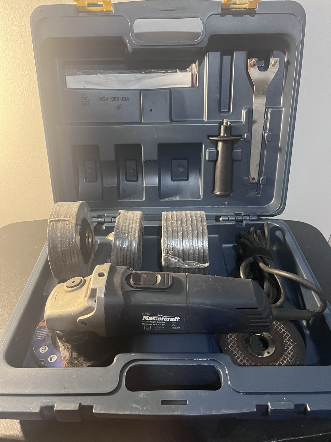 Mastercraft angle grinder