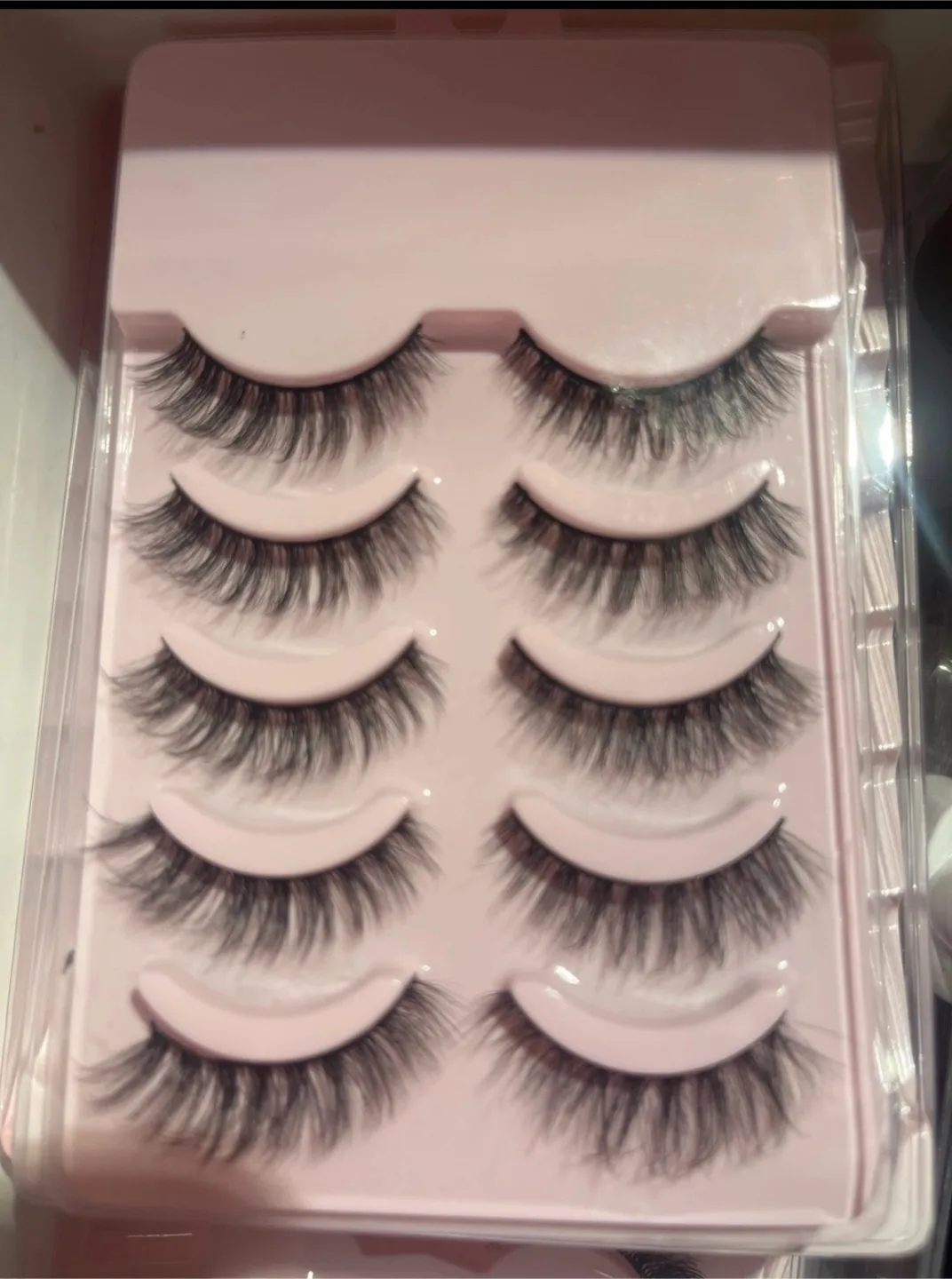 Wispy False Eyelashes thumbnail
