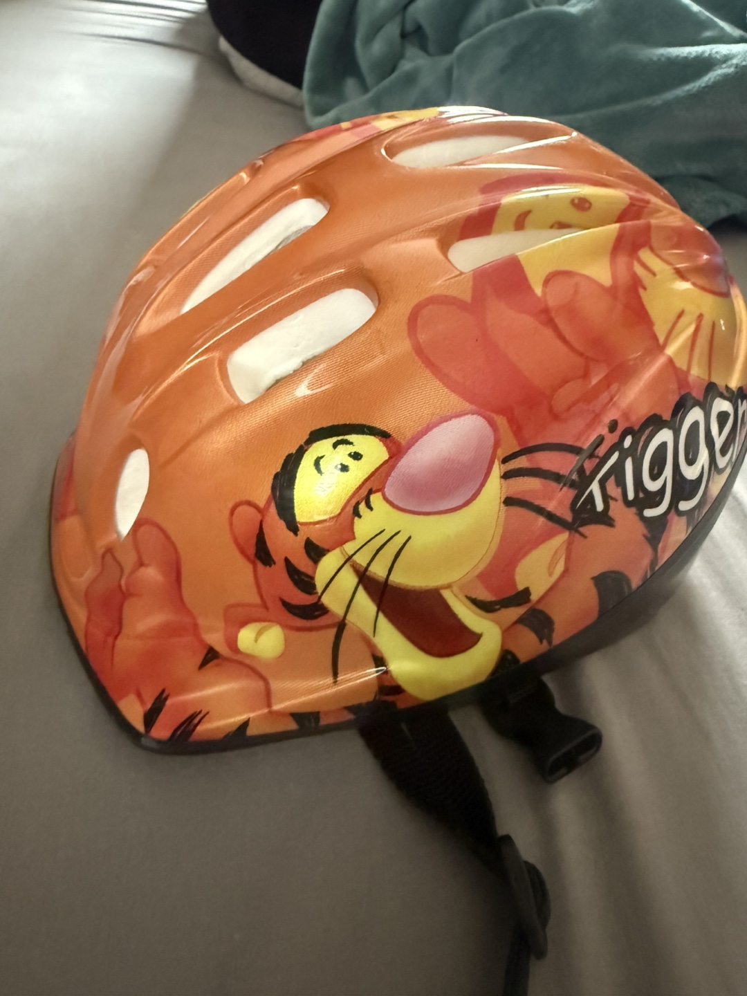 Child's Helmet - Tigger - photo 3