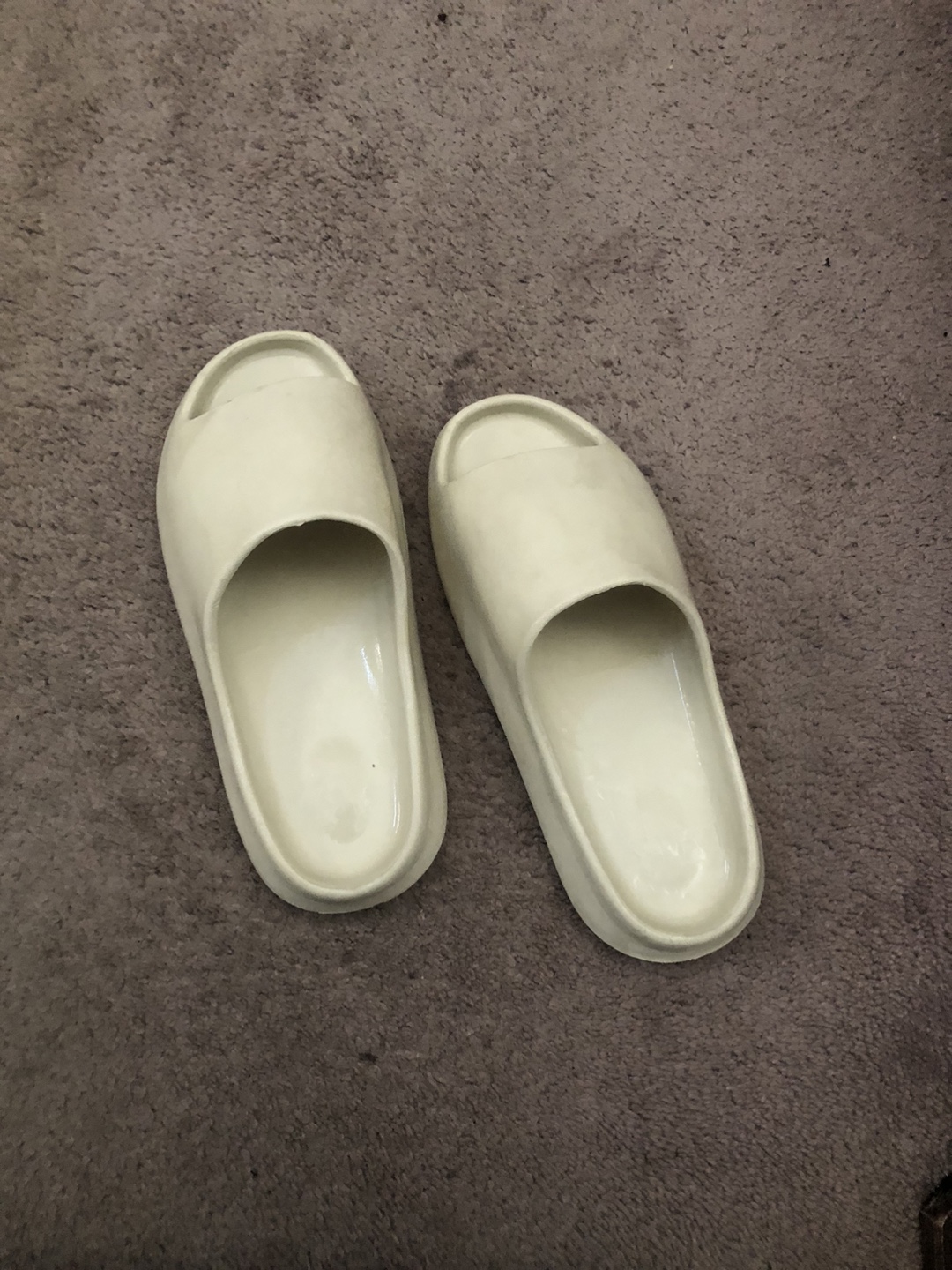 Cream Coloured Slides - photo 2