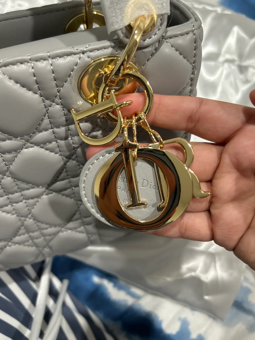 Inspired Dior Lady Dior Mini Bag image indicator(2)