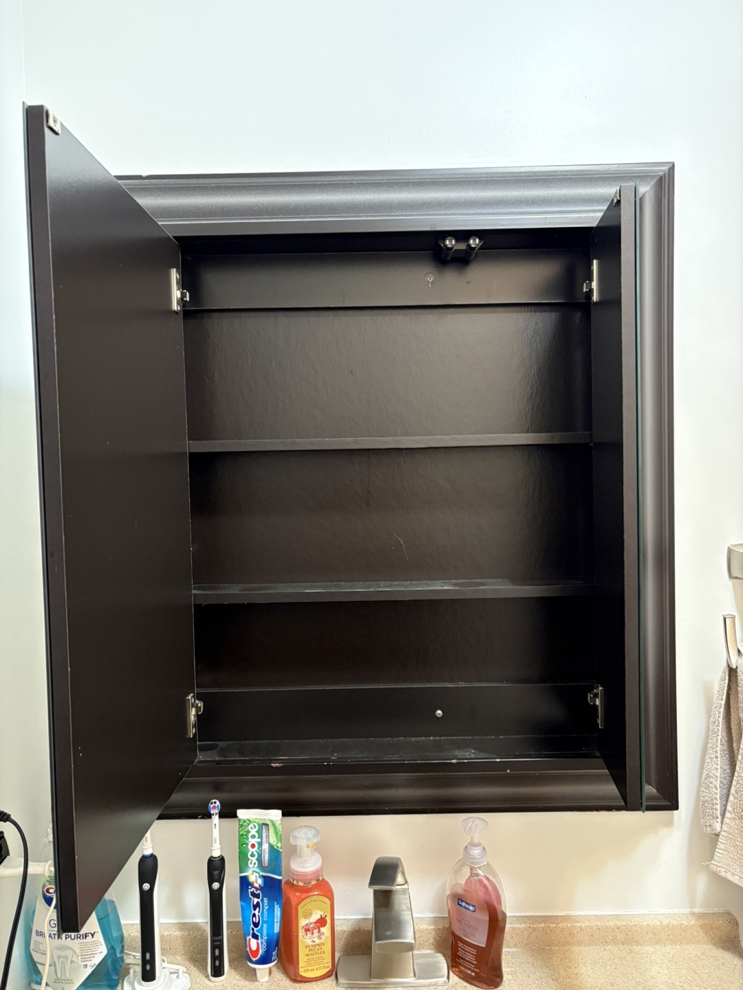 Dark Wood Framed Mirror Cabinet - photo 4