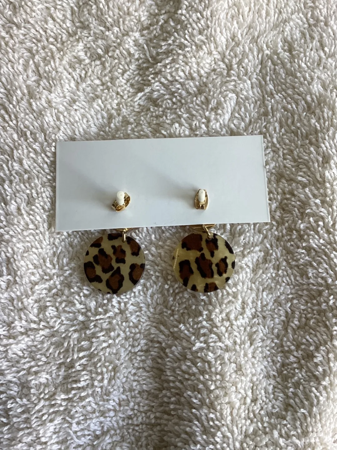 LEOPARD NECKLACE & EARRINGS SET image indicator(4)