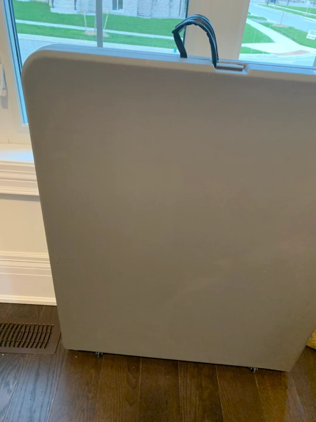 Folding Table for your easy move image indicator(2)