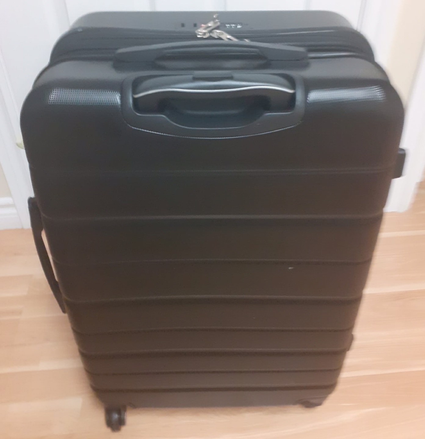 The Skyway Black Rolling Suitcase - photo 2