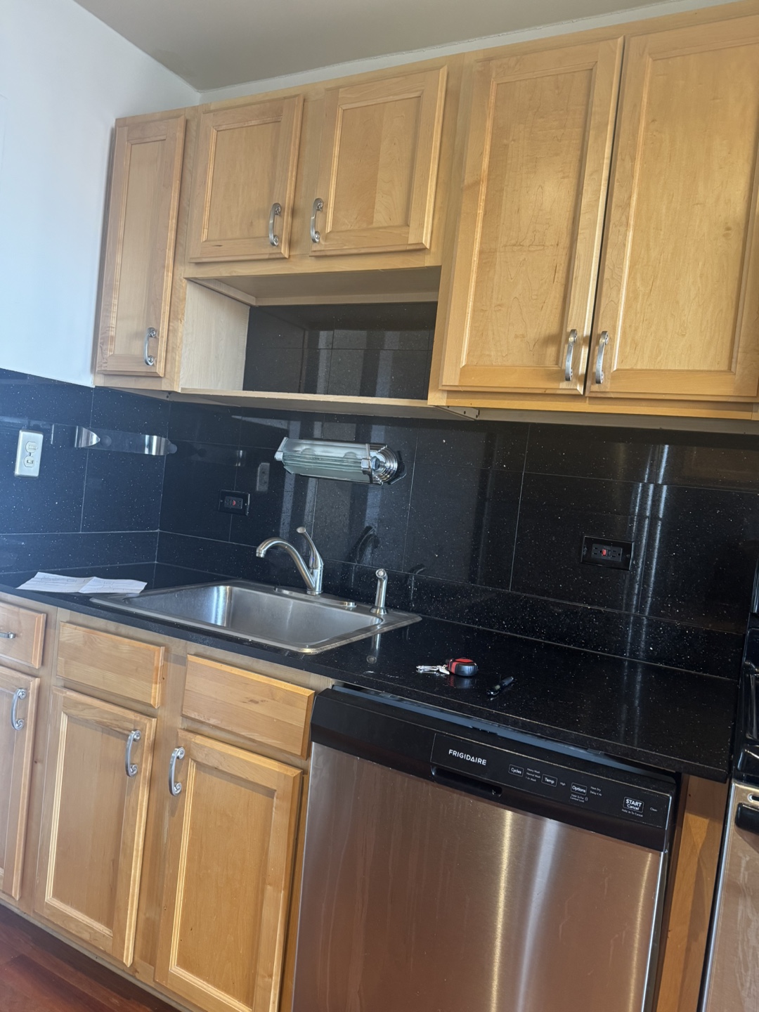 Kitchen Cabinet Set