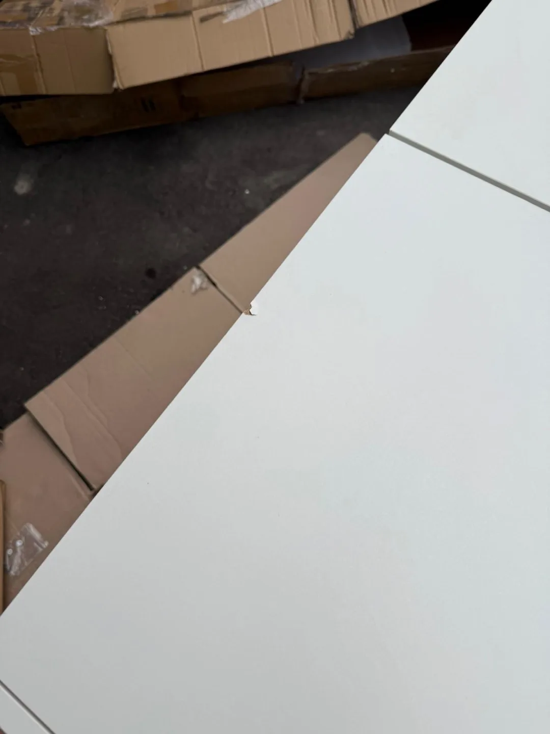 White Vanity Desk with Stool image indicator(5)