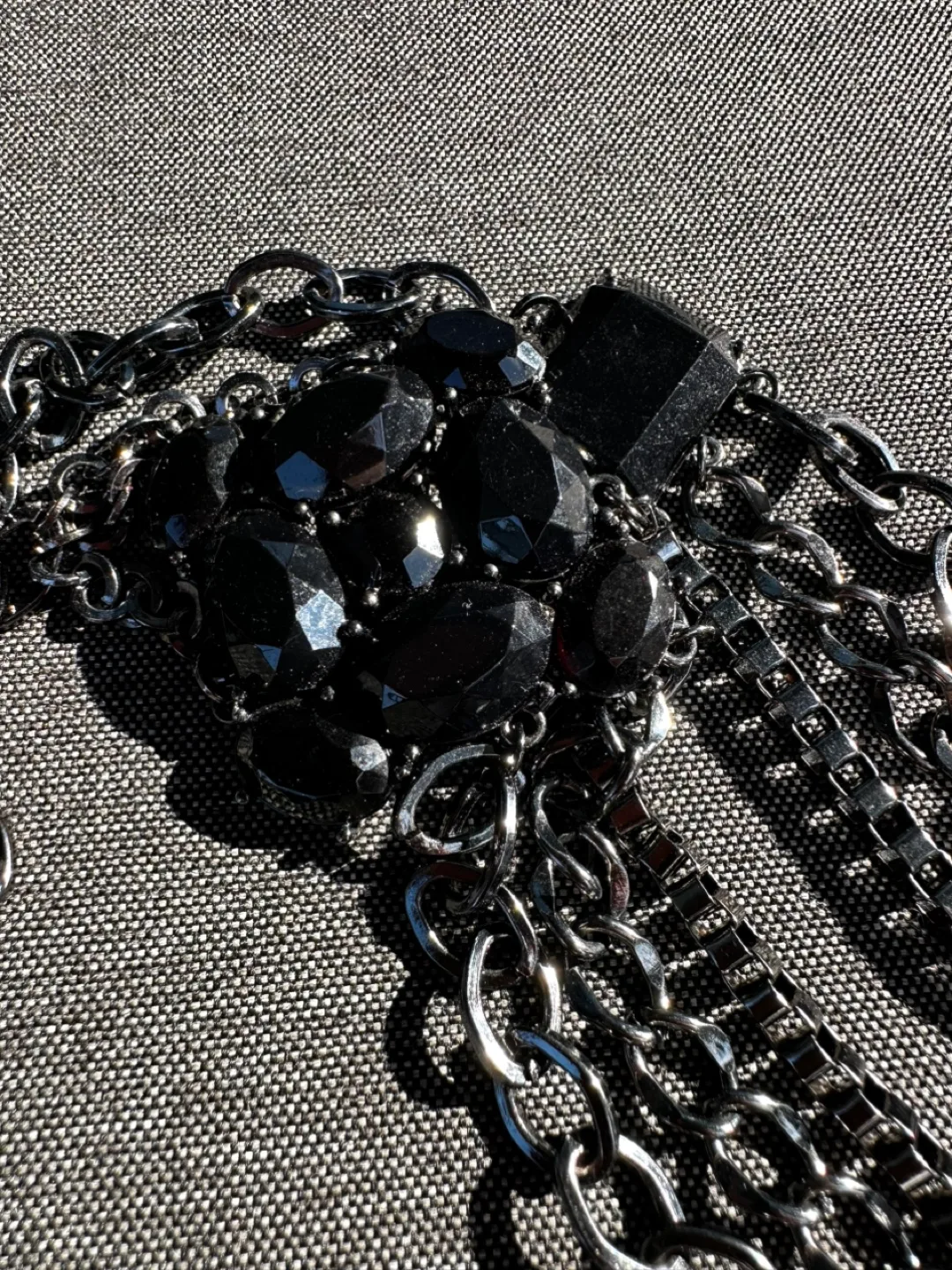 NWOT Stylish Chunky Black Stone Necklace image indicator(5)