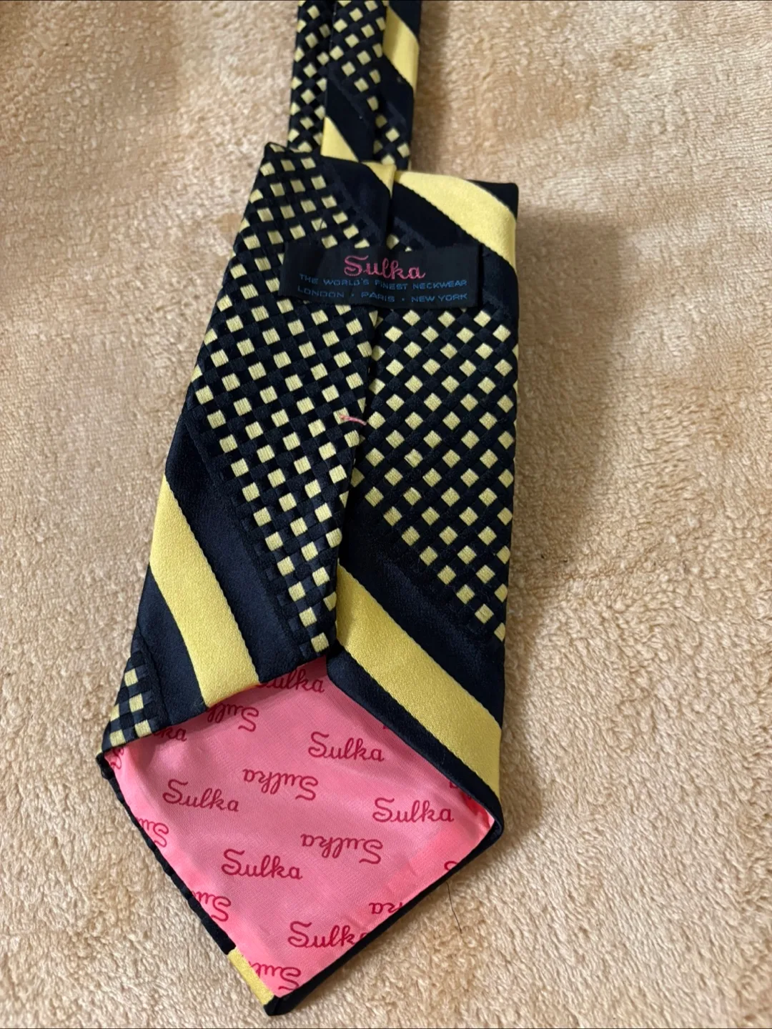 Sulka Necktie image indicator(2)