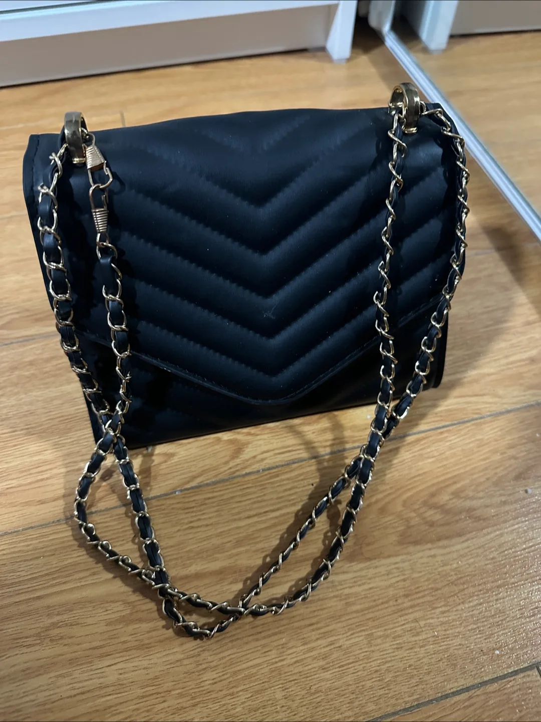 Black crossbody Bag with Gold Chain thumbnail