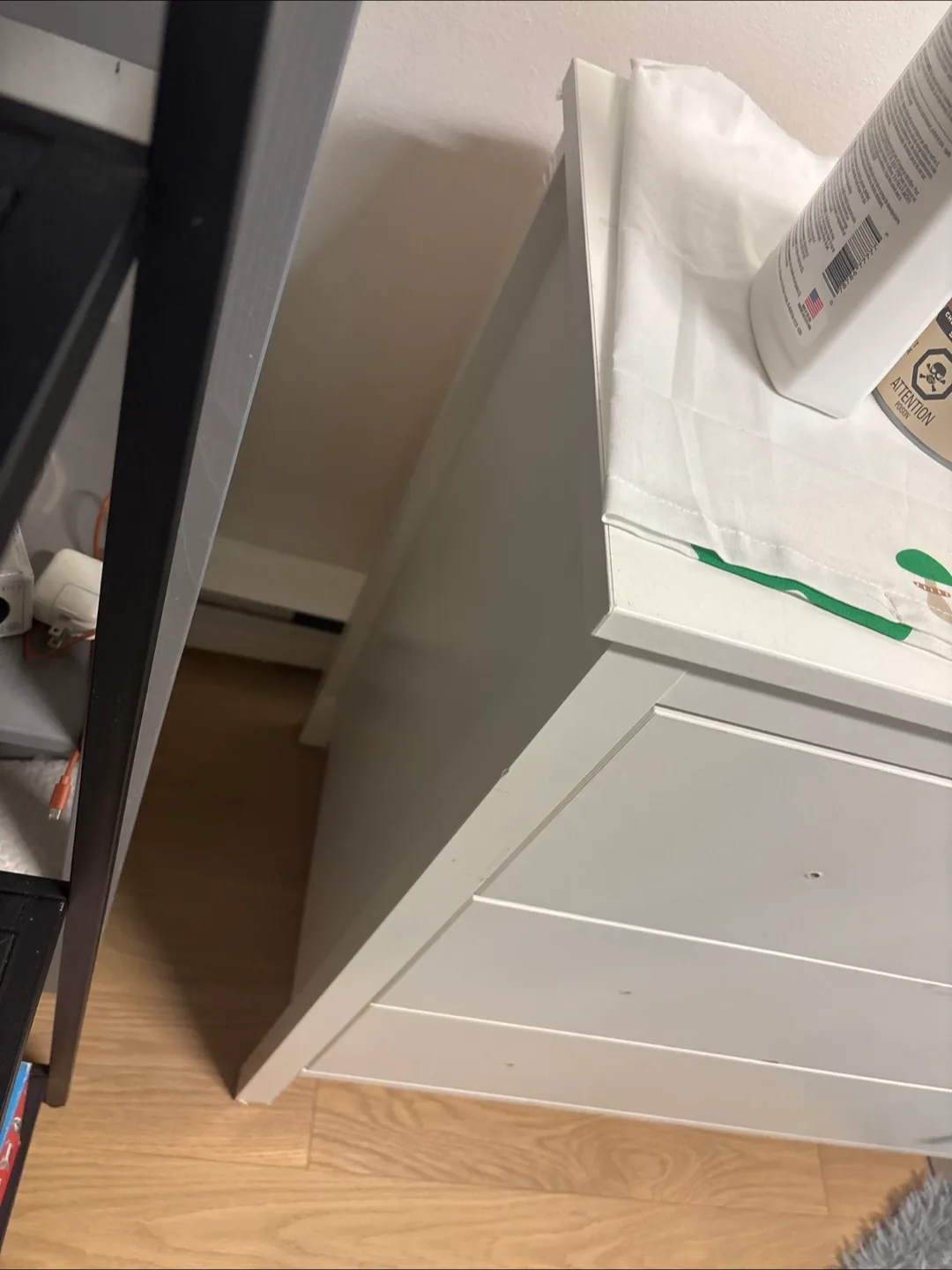 White Six-Drawer Dresser (negotiable) image indicator(3)