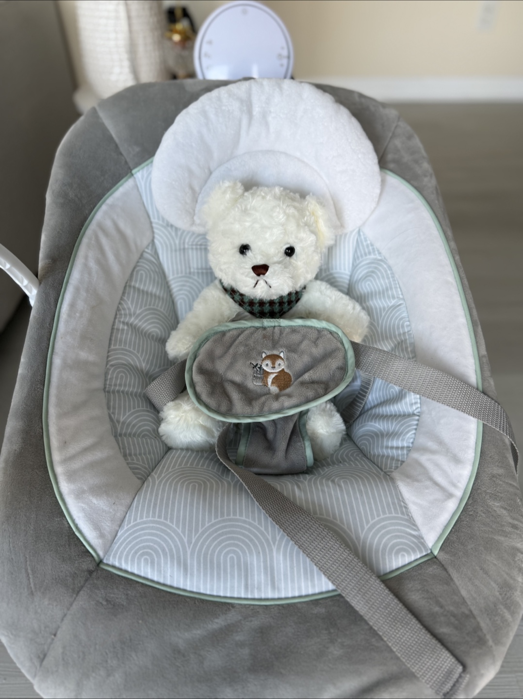 6- Speed Baby Swing with music/white noise , 0-9 Month