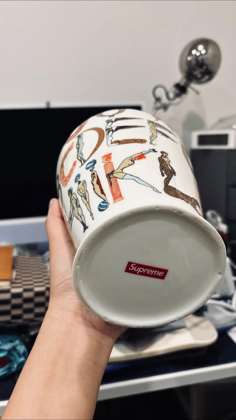 Supreme Ceramic Vase thumbnail