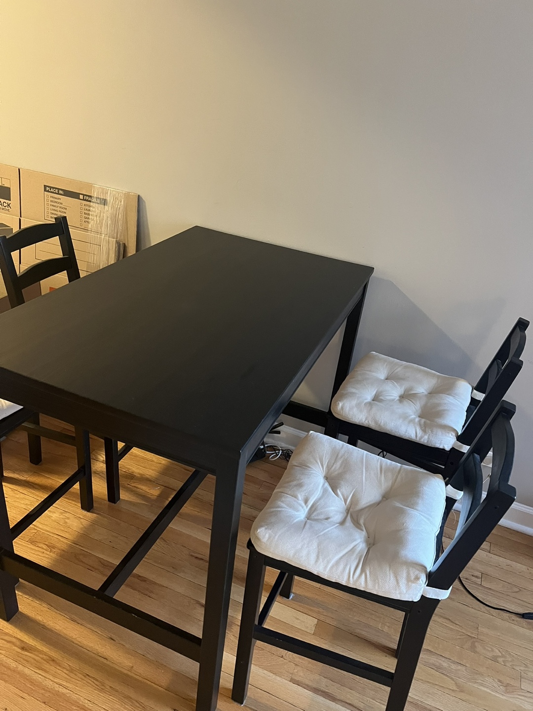 Kitchen table and chairs - photo 4