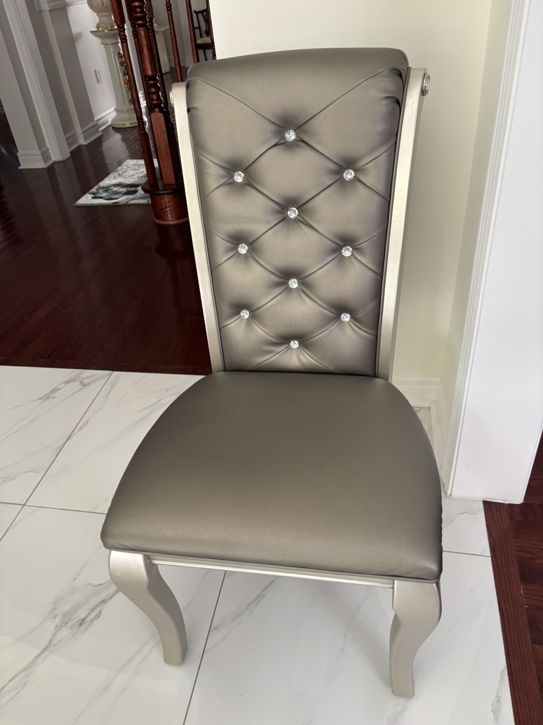 Dining Table and 6 Chairs - photo 3