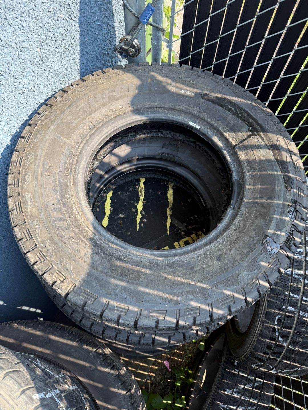 235/75R15 109T XL Laufenn Tires
