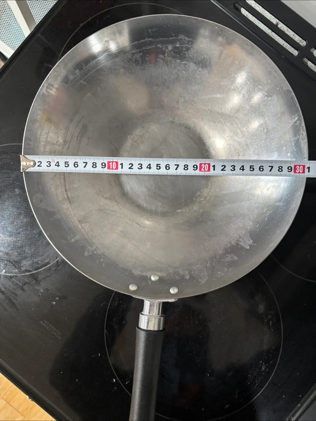 Aluminum Wok with Handle thumbnail