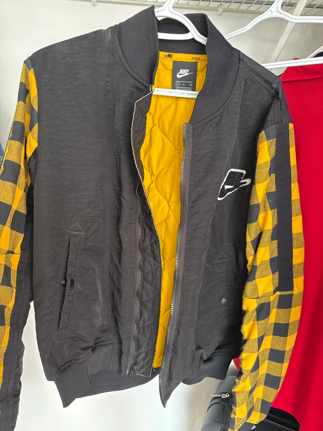 Nike jacket thumbnail