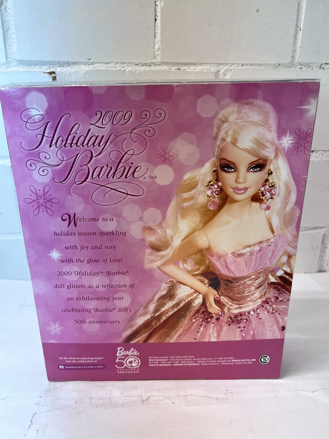 2009 Holiday Barbie Doll - photo 5