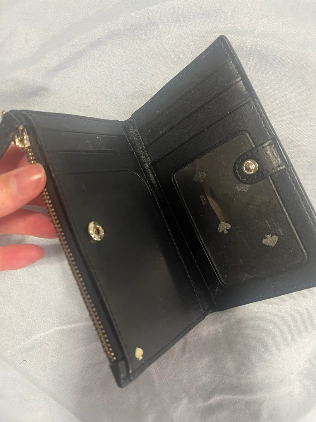 Kate Spade Black Wallet image indicator(2)