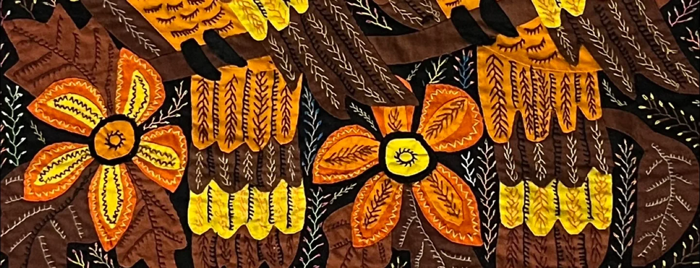 Handmade Kuna Mola handmade Panamanian Owl Wall Hanging image indicator(4)