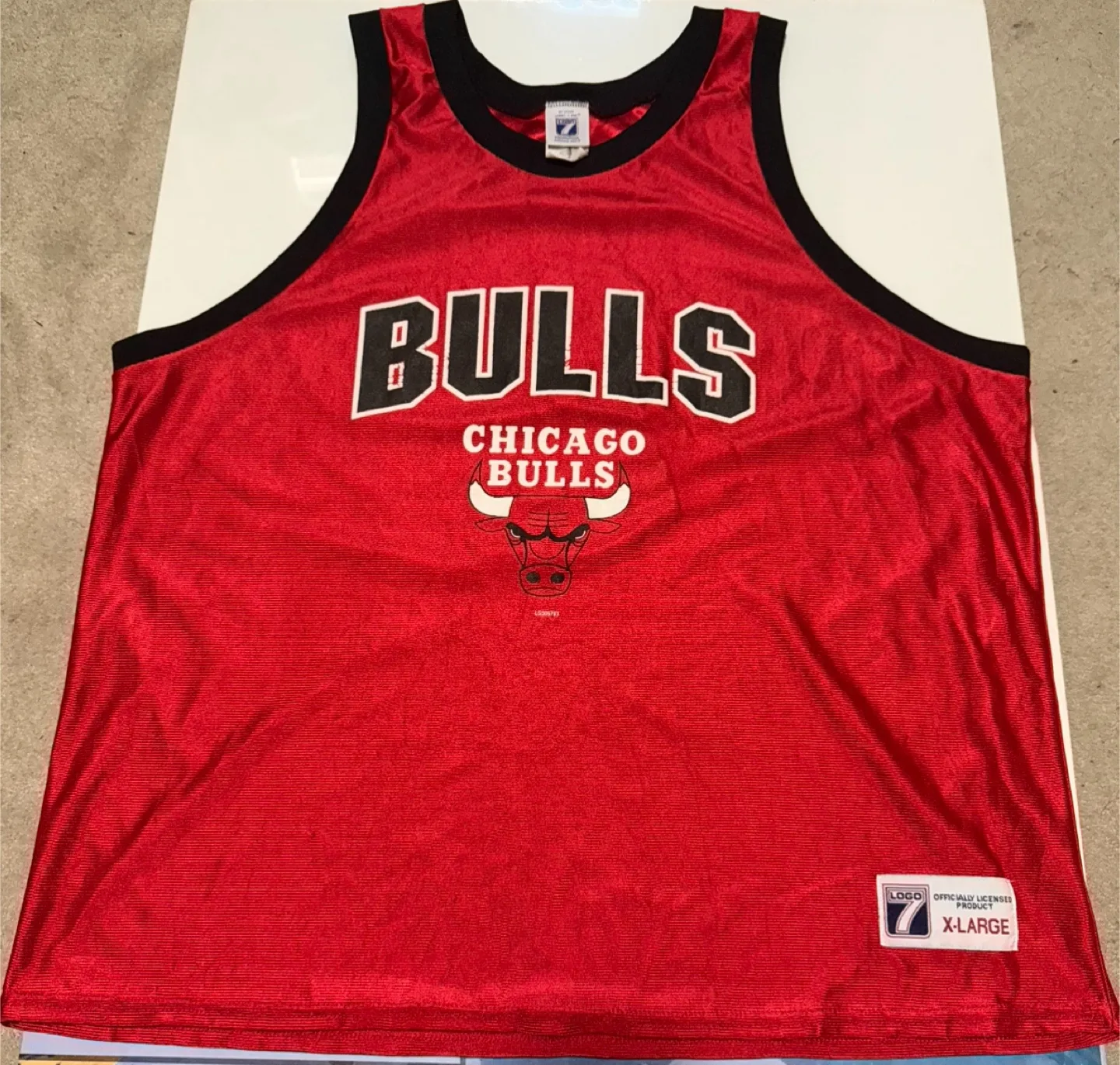 Chicago Bulls Basketball Jersey - YOUTH XL thumbnail