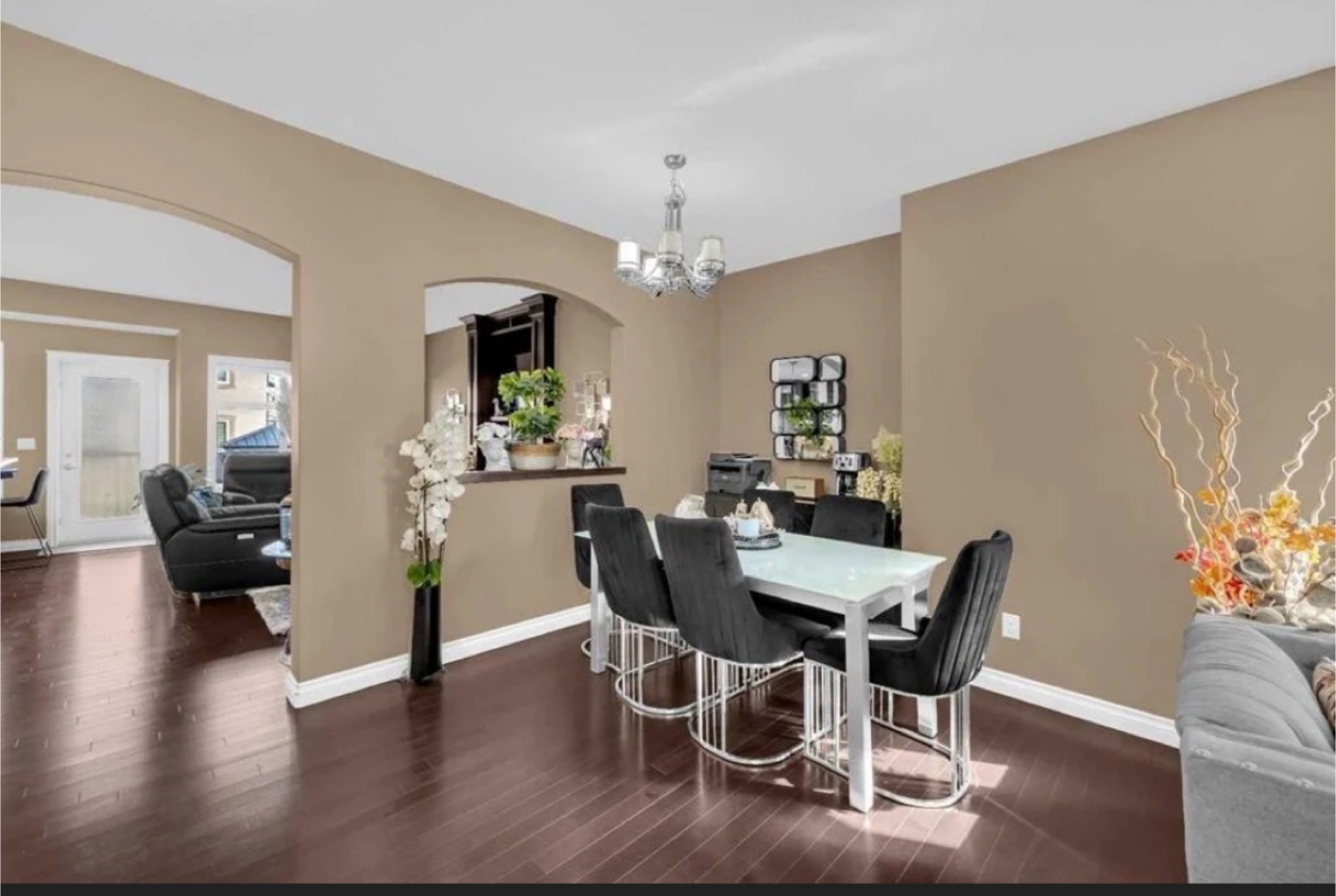 Dining Set - Table and Chairs - photo 2