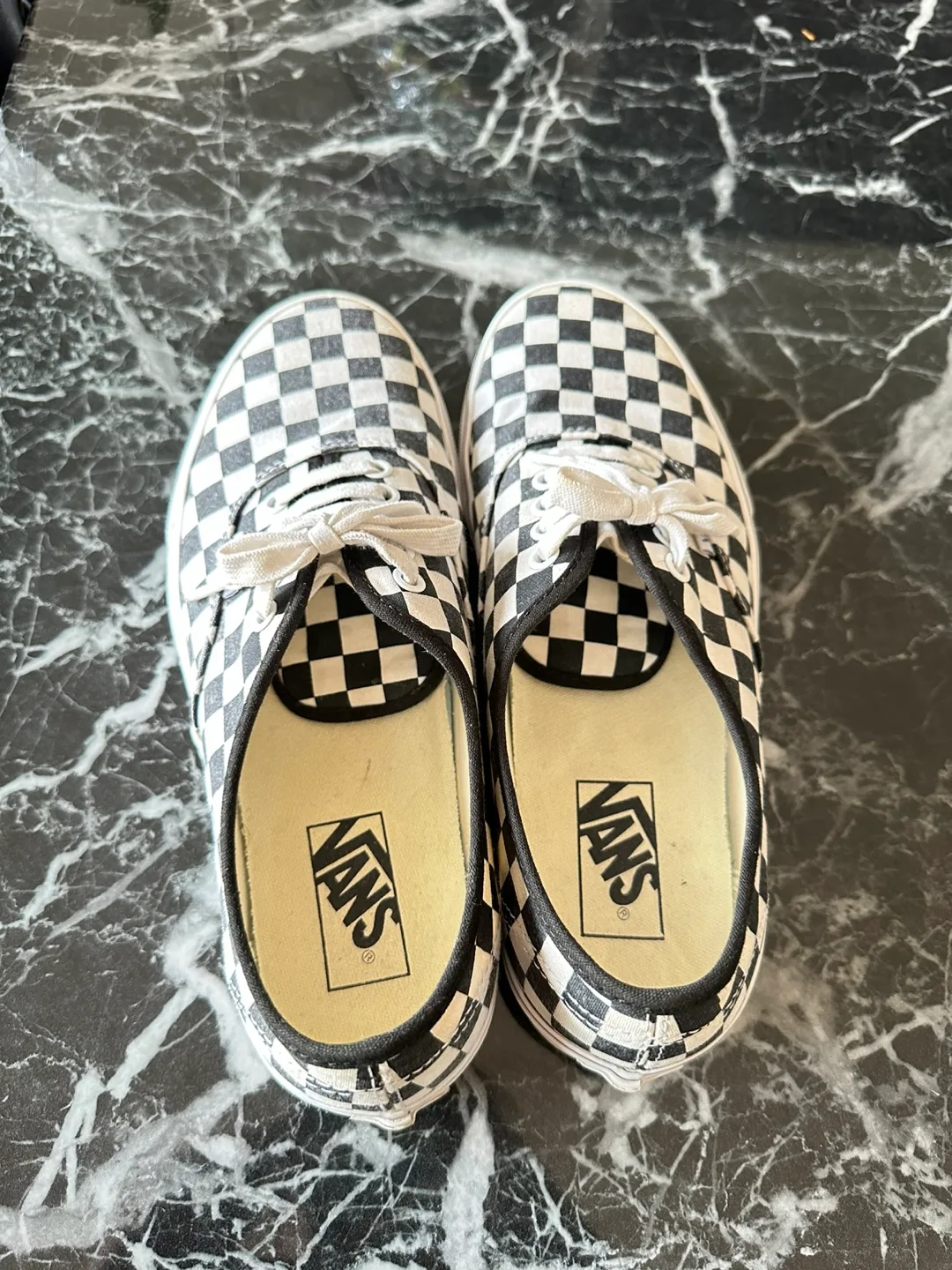 Vans Authentic checkerboard size 8.5 image indicator(3)