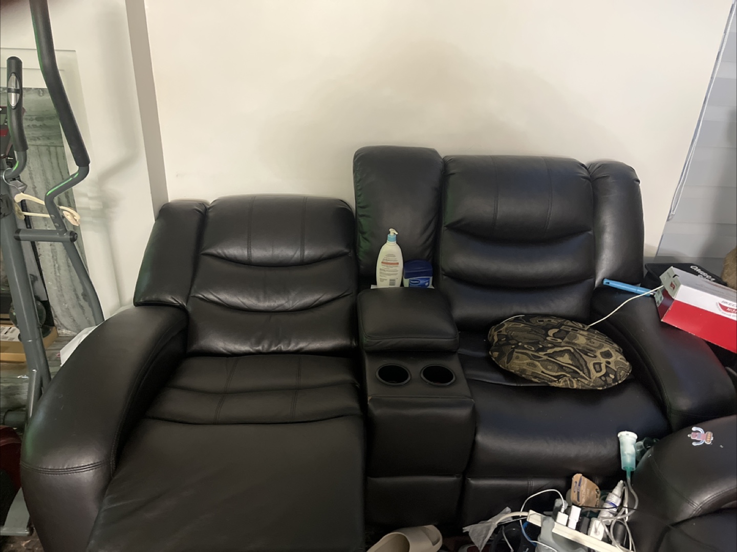 Black Reclining Couch & Love Seat Set - photo 2