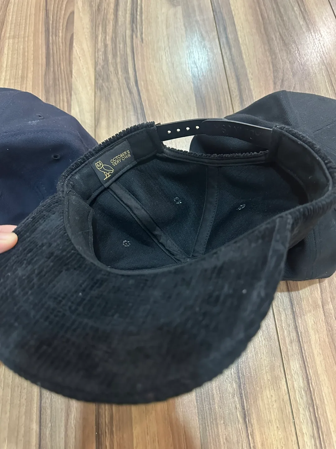 Drake OVO Corduroy Snapback Black image indicator(2)
