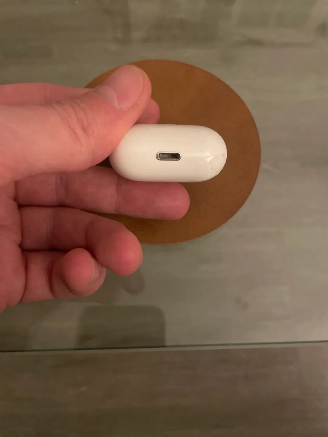 Apple AirPods 2 case image indicator(2)
