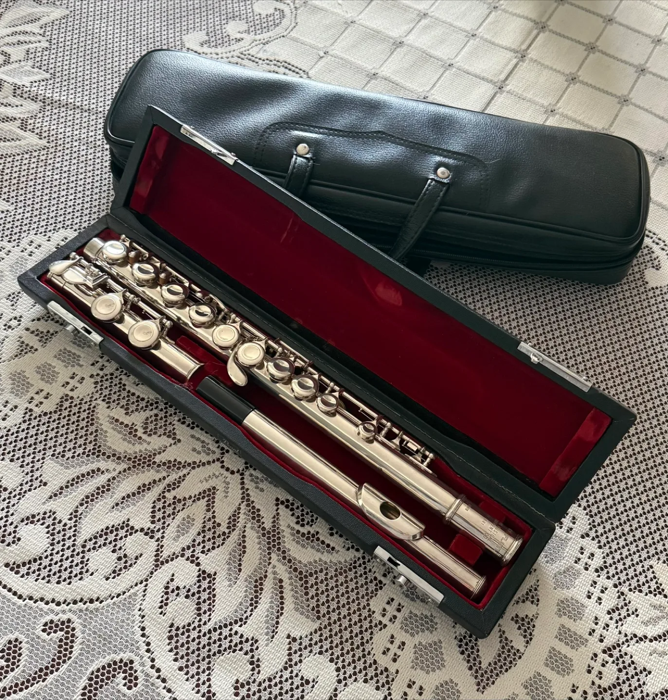 Silver Flute with Case thumbnail