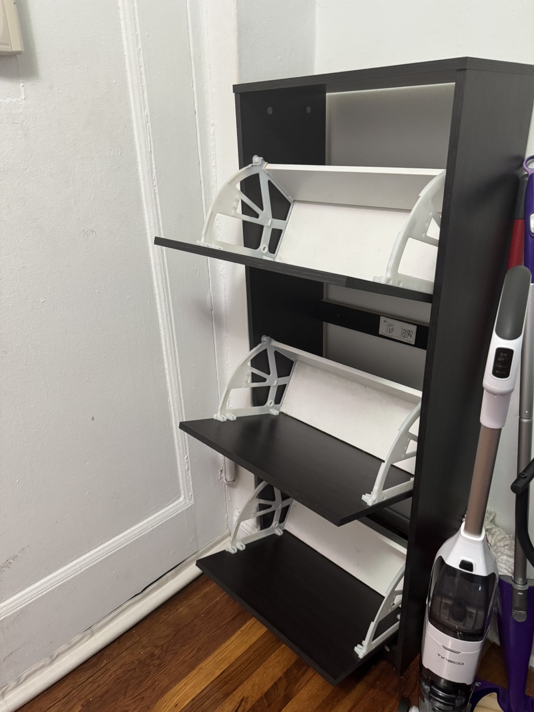 Storage Cabinet with Foldable Shelves
