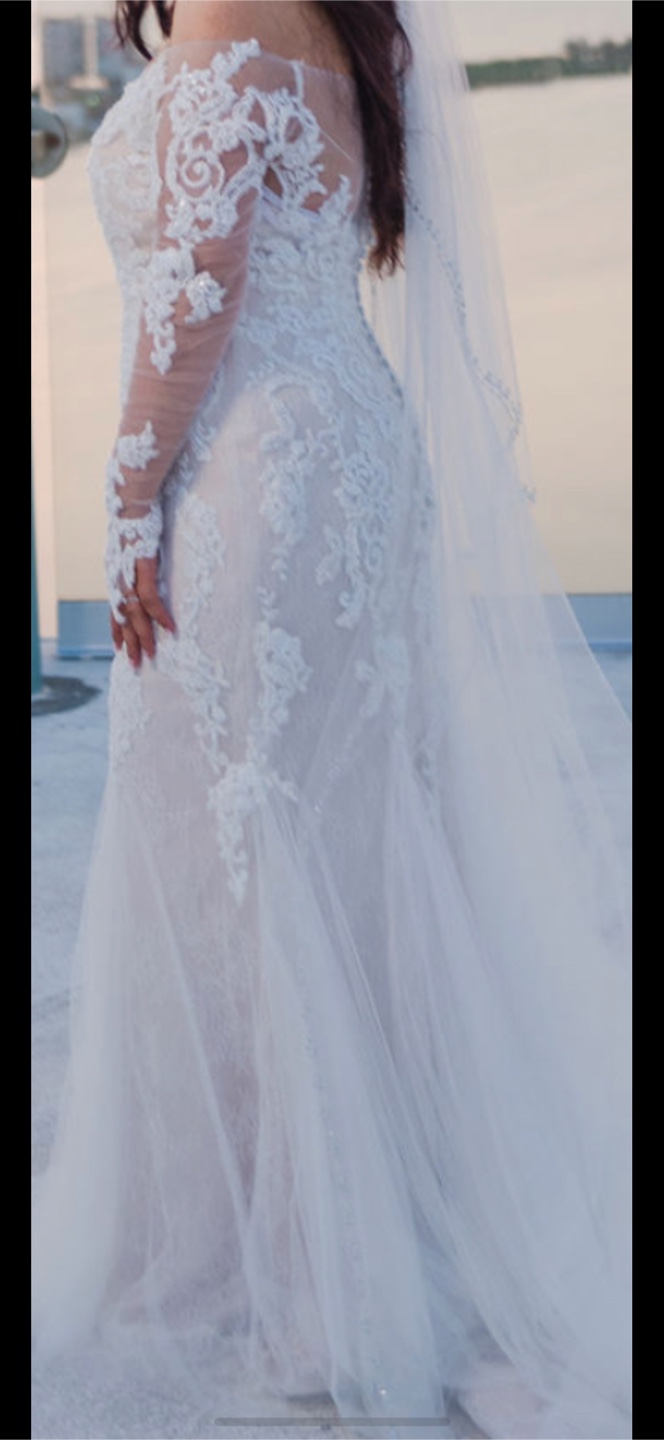 Wedding Gown with Veil - photo 3