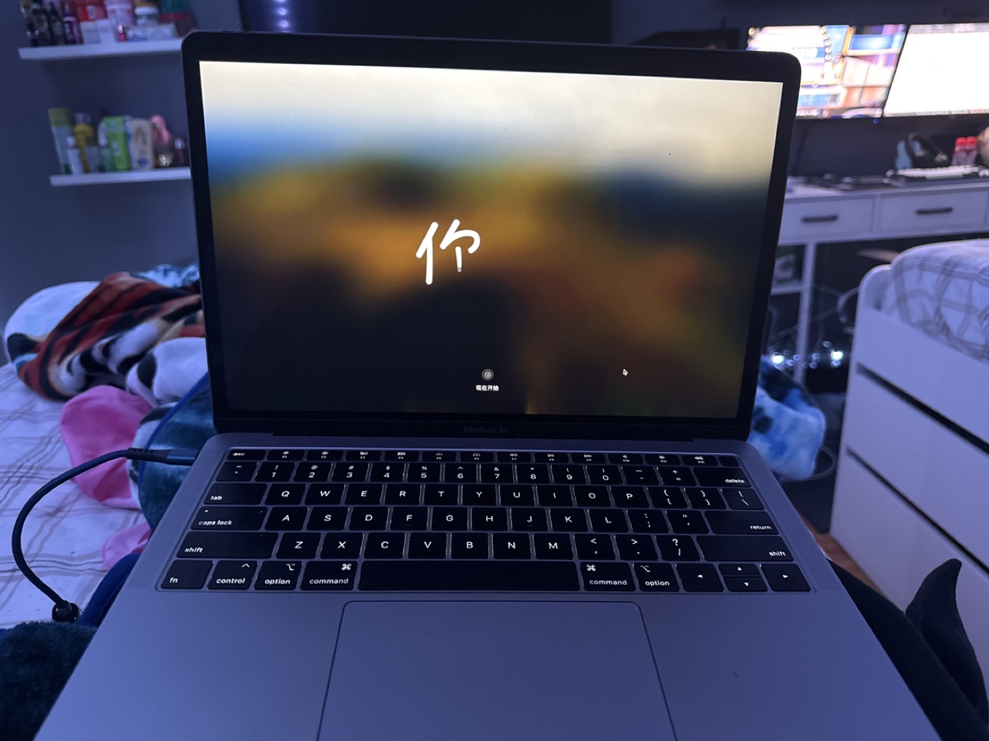 2019 MacBook Air - photo 2