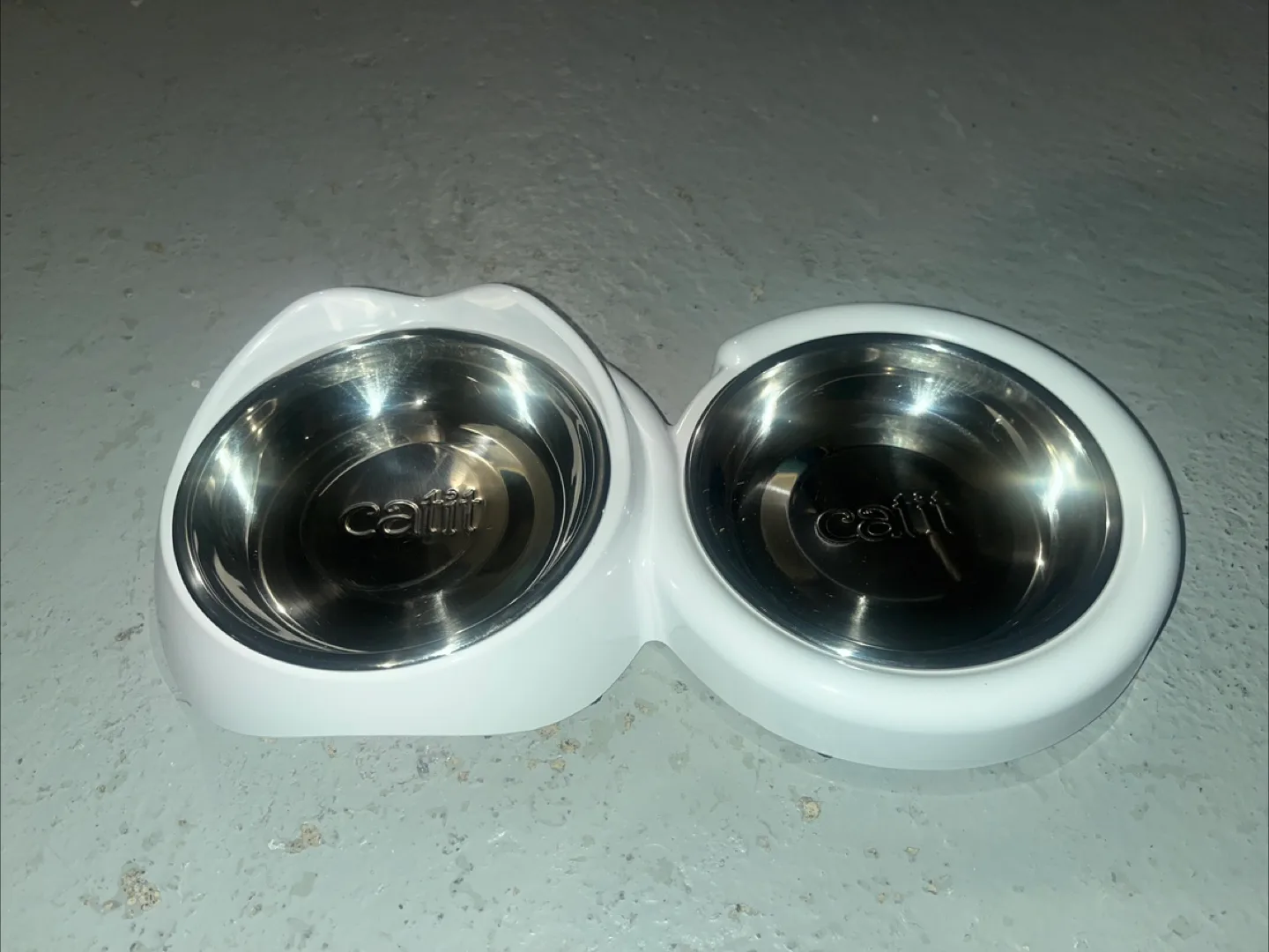 Cattit Double Diner - White image indicator(3)