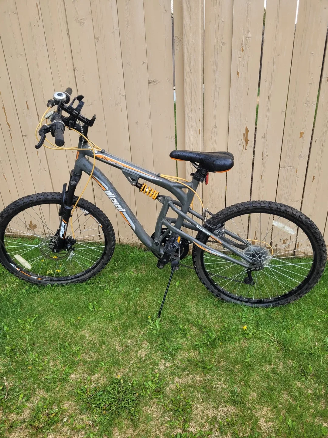 Mountain Bike for adults located in Leduc thumbnail