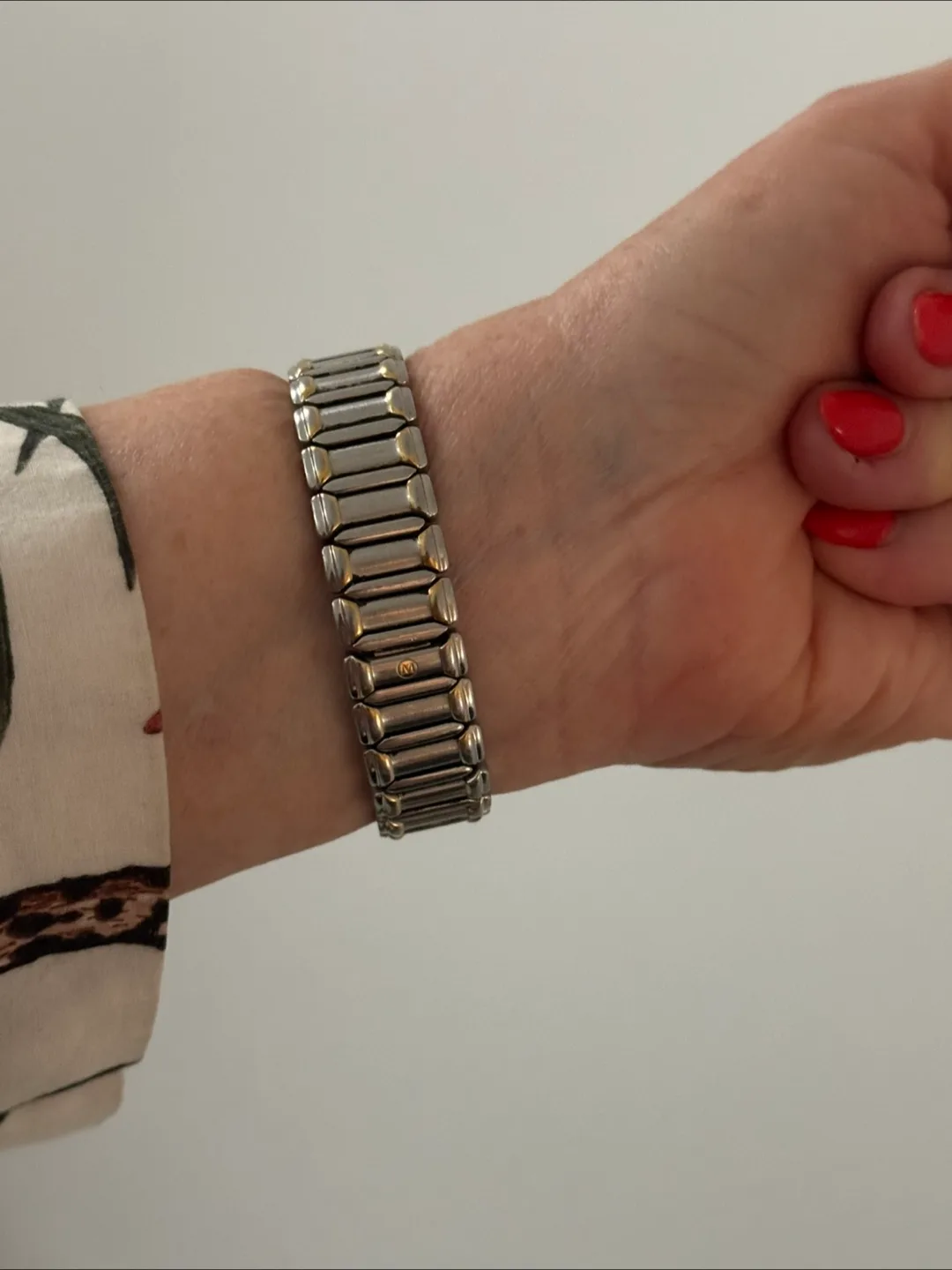 Movado Two-Tone Watch image indicator(3)