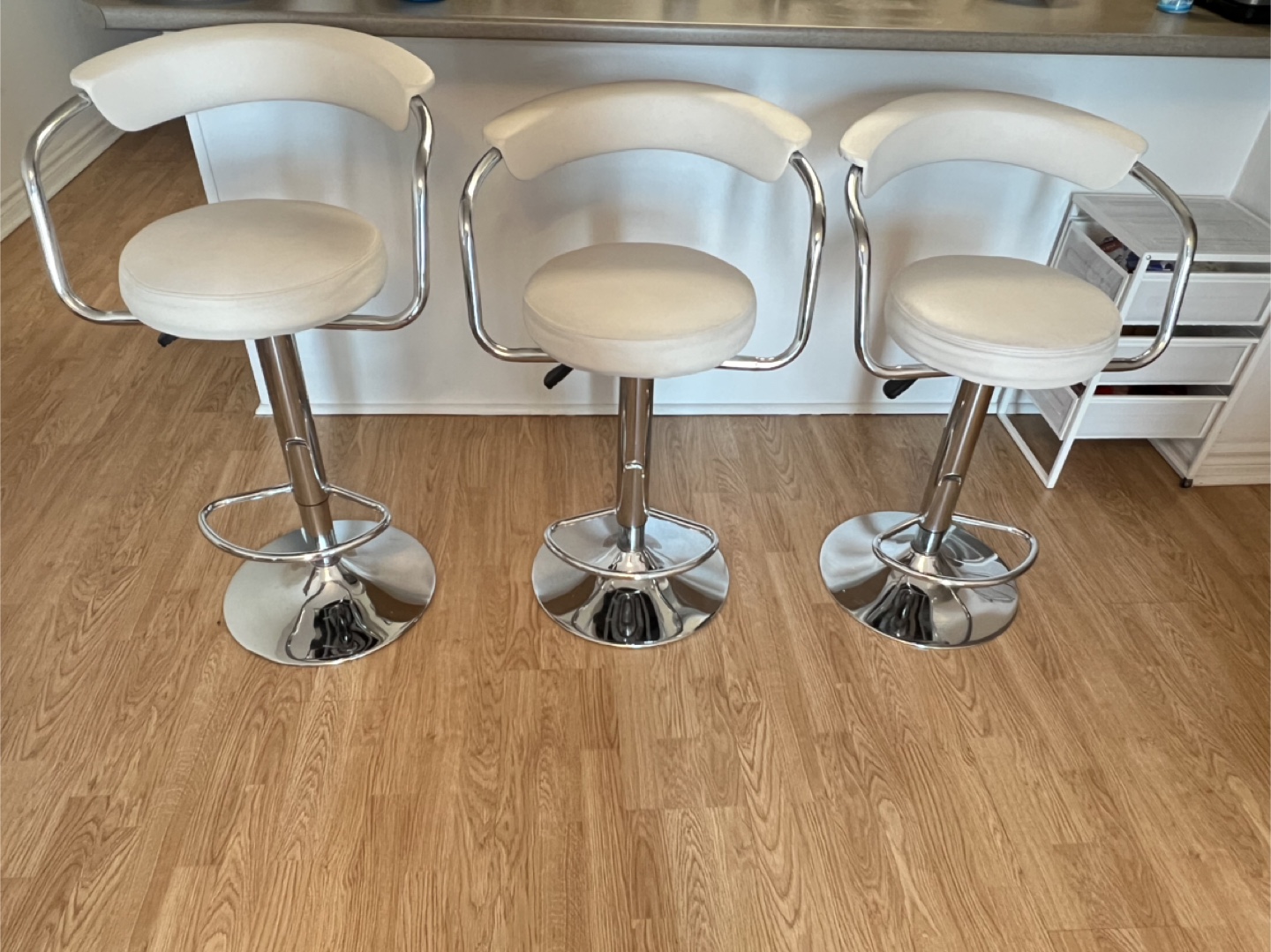 Set of 3 White Bar Stools