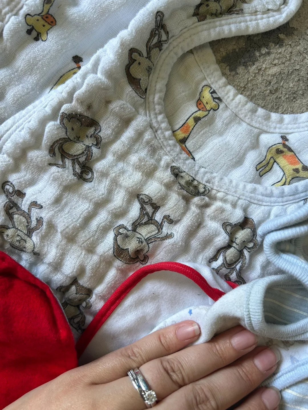 Baby Bibs Bundle (9) image indicator(4)