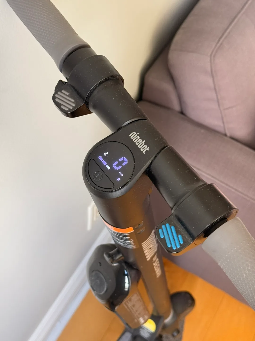 Segway Ninebot ES4 e-scooter image indicator(2)