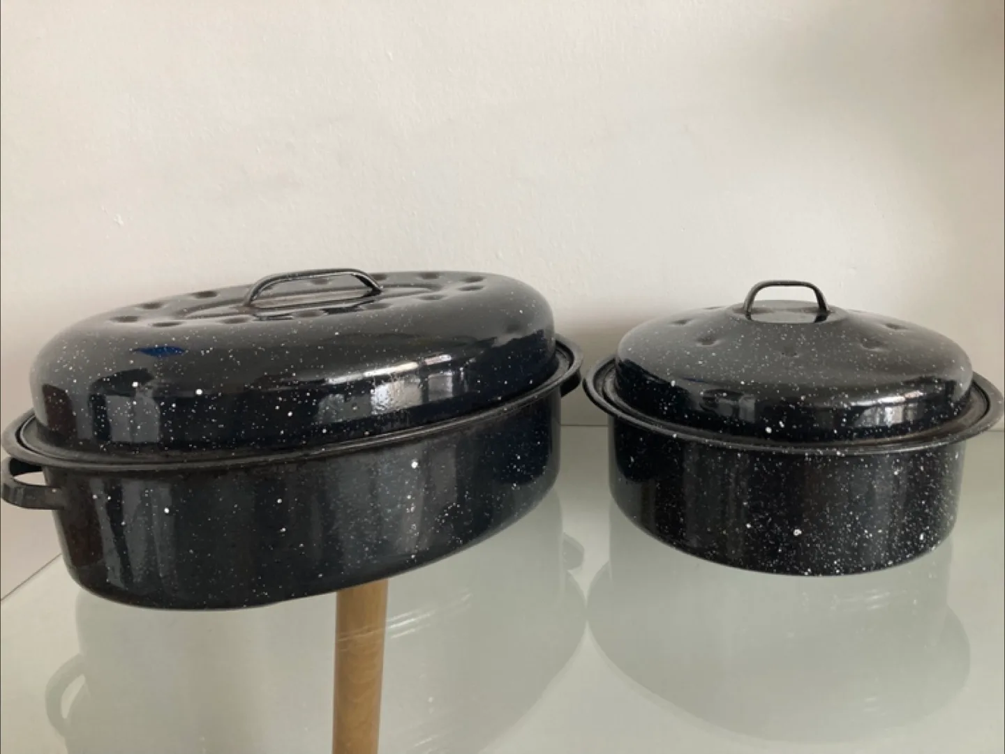 Set of 2 Black Speckled Roasting Pans thumbnail