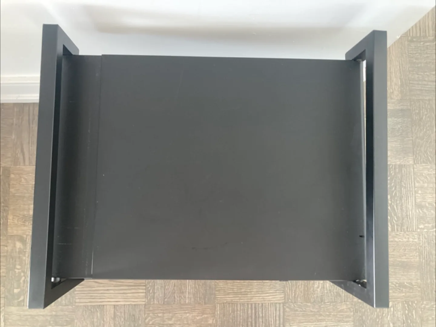 Black Metal Side Table image indicator(4)