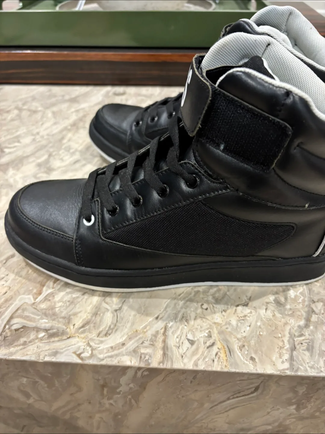 Hugo Boss High-Top Sneakers image indicator(3)