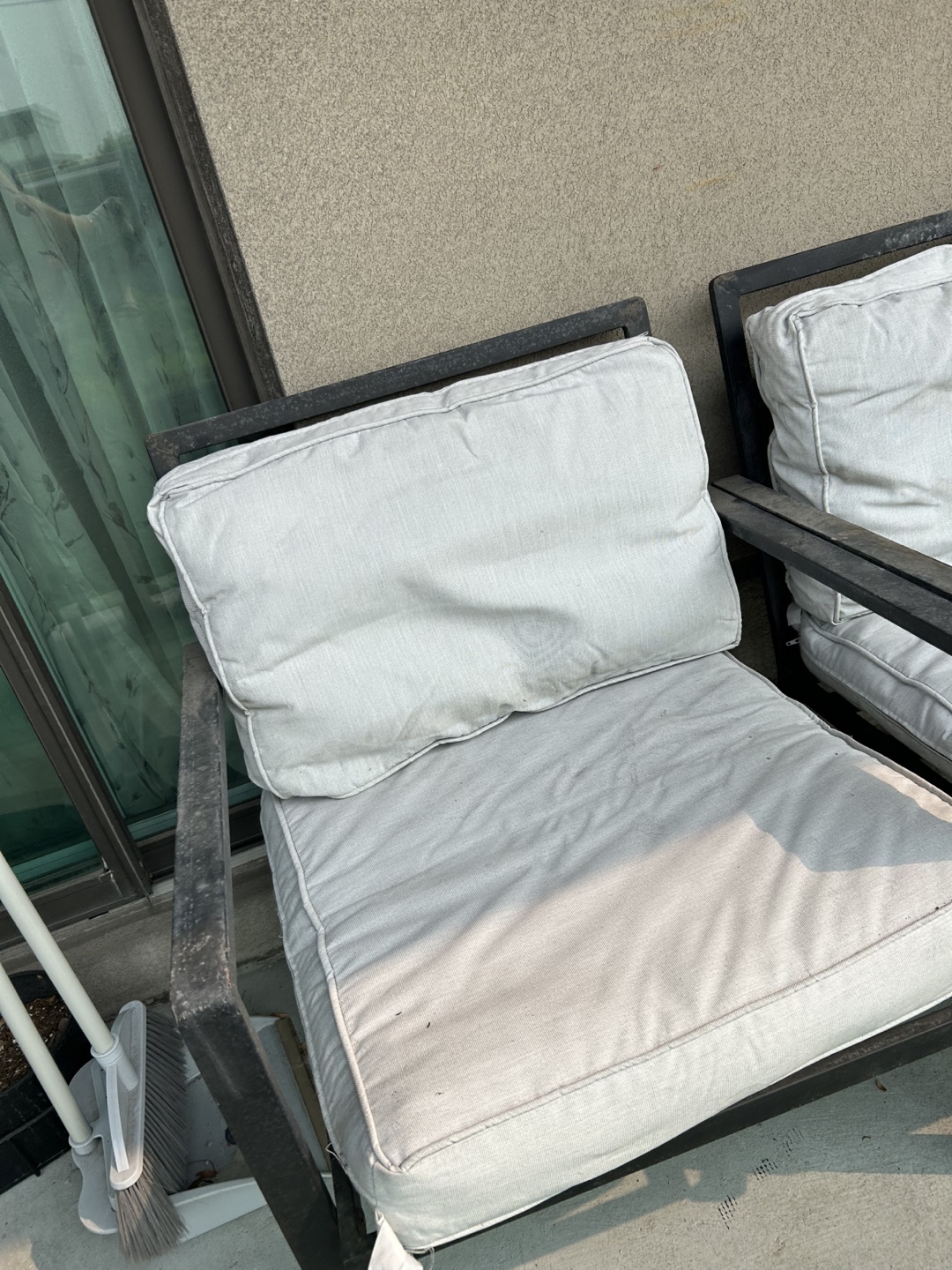 FREE Patio Chairs with Cushions - photo 4