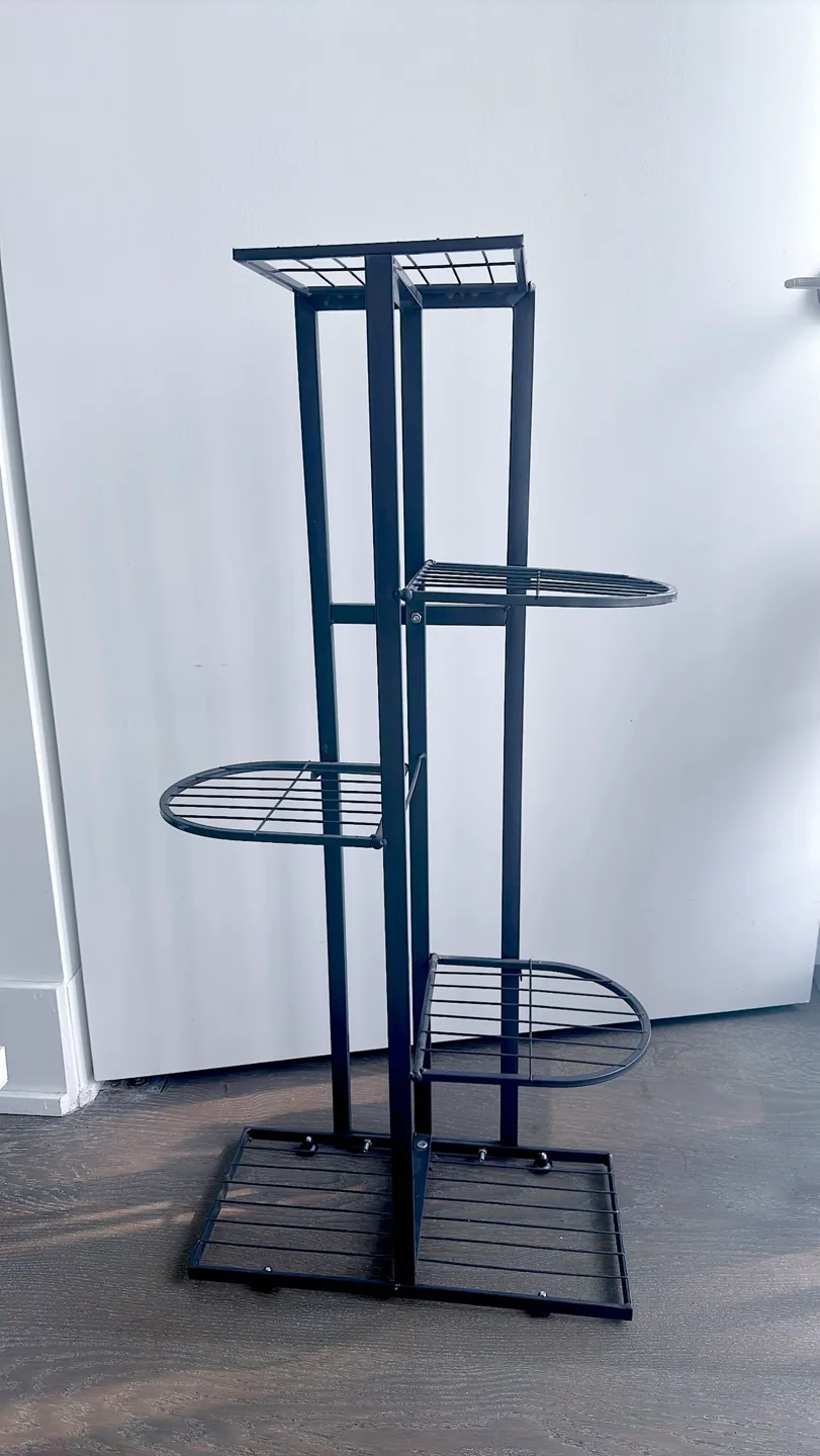 Metal Plant Stand image indicator(4)