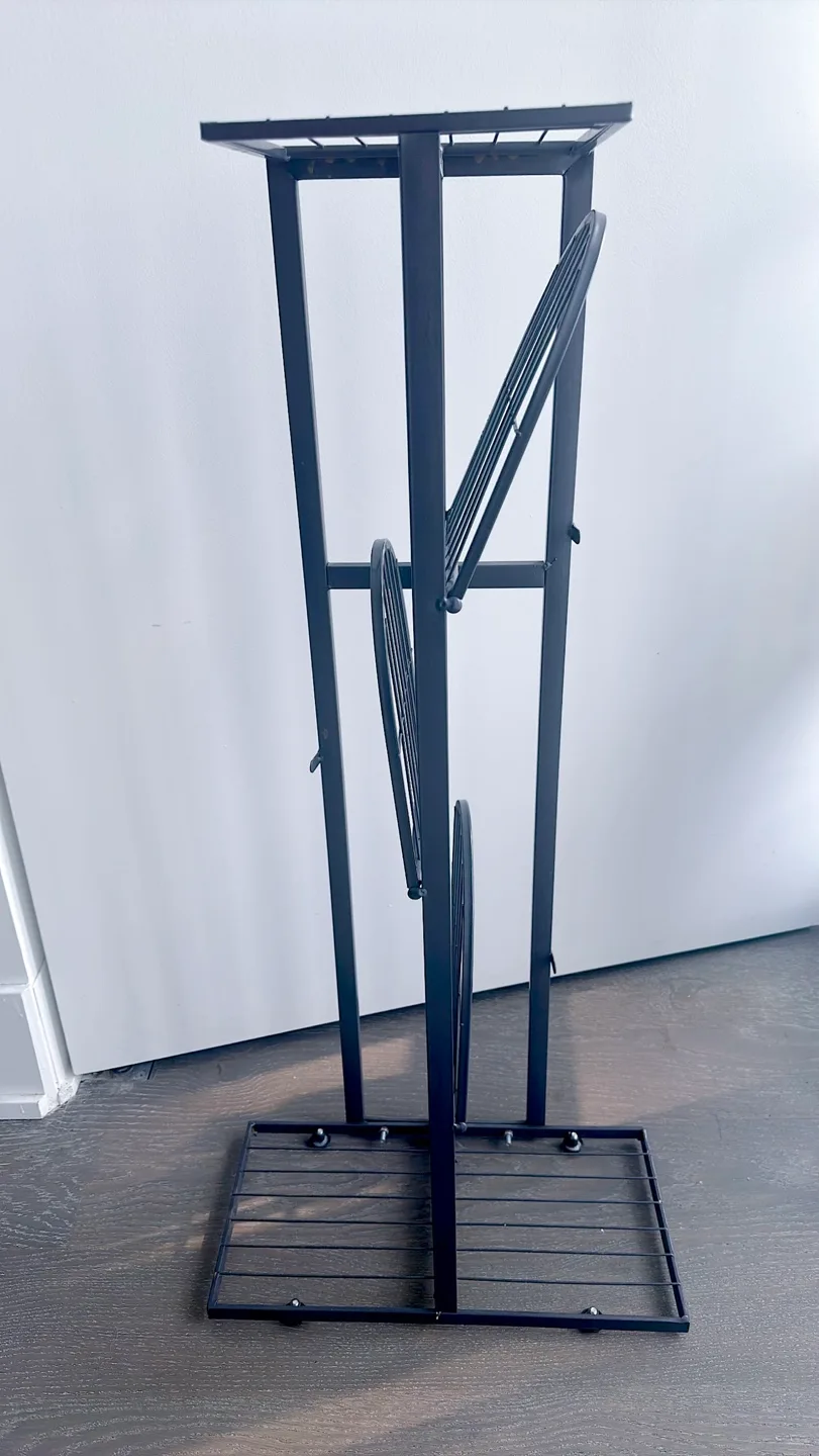 Metal Plant Stand image indicator(7)