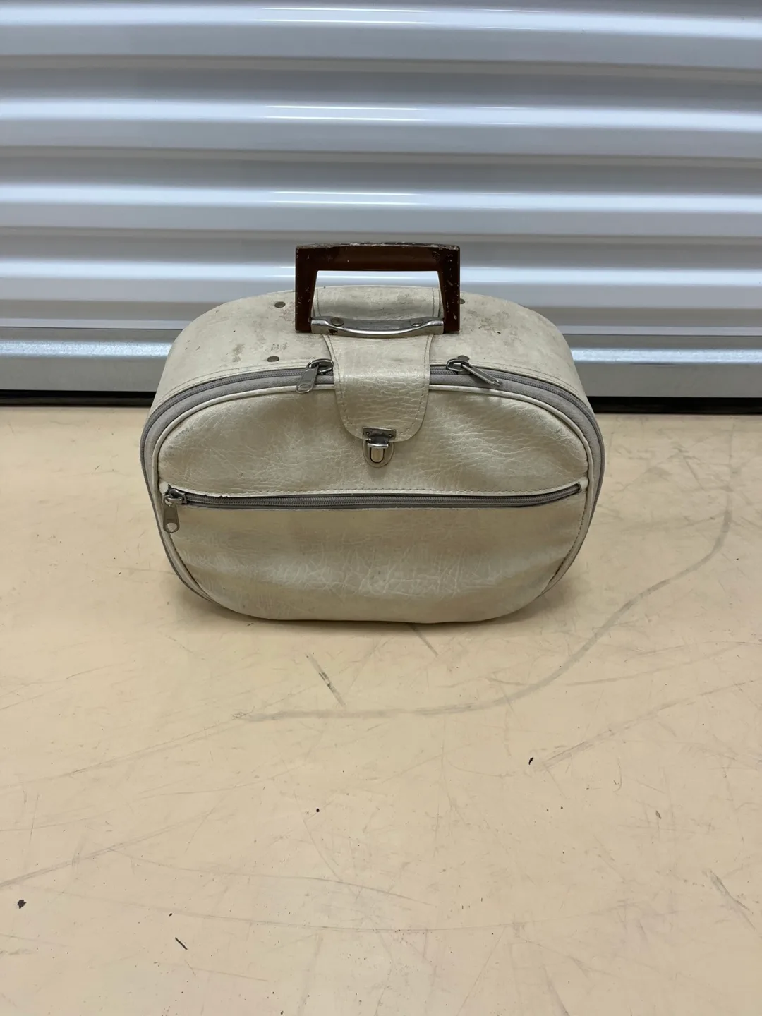 Vintage Bowling Set image indicator(3)