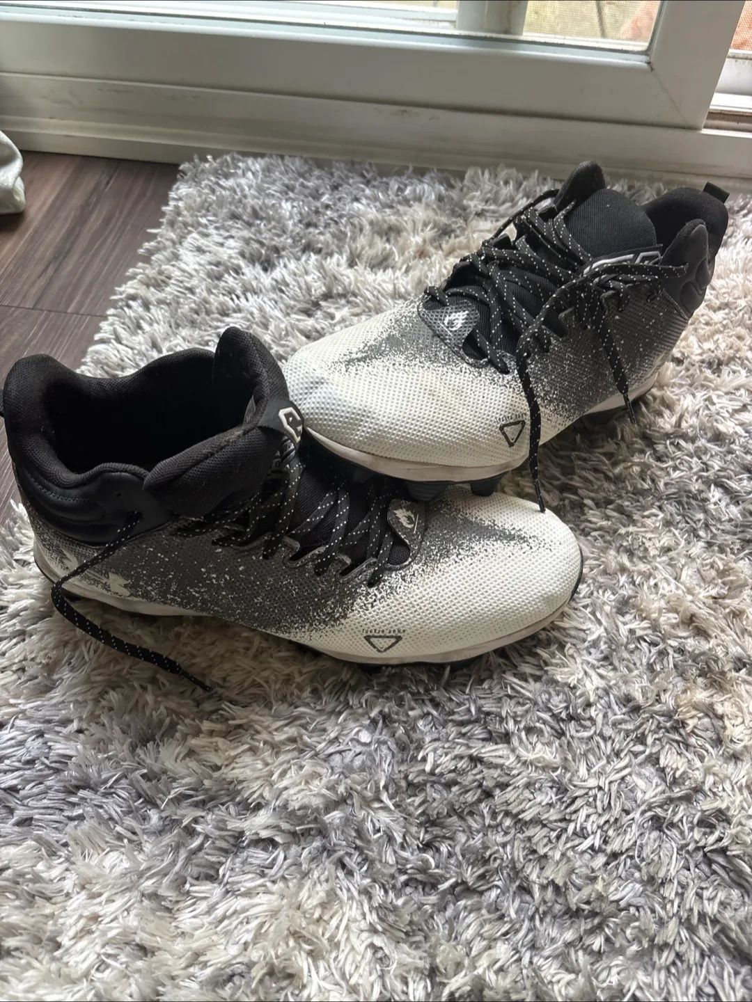 Under Armour Dr scholls sz 11.5  Football Cleats image indicator(3)