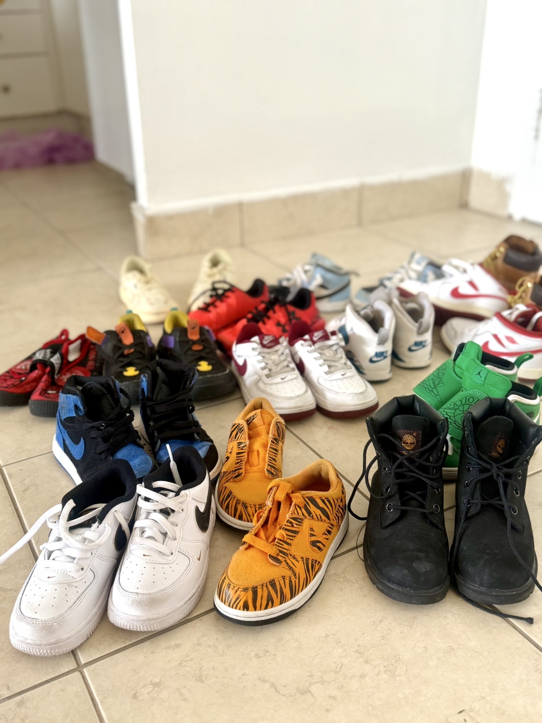 Variety of Kid's Shoes - photo 2